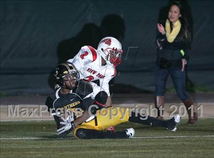 Thumbnail 3 in View Park vs. Animo South Los Angeles (CIF LACS D3 FINAL) photogallery.