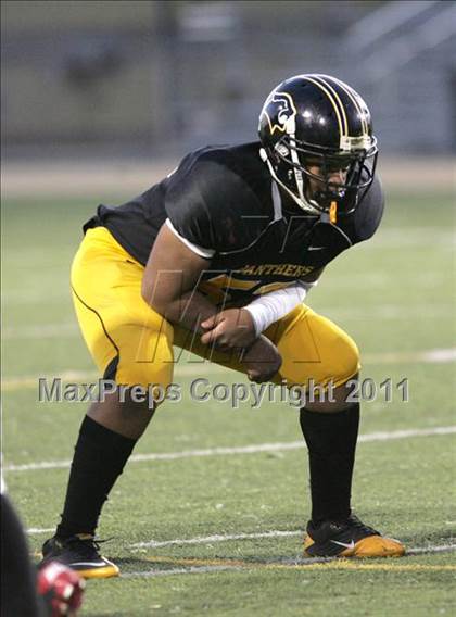 Thumbnail 1 in View Park vs. Animo South Los Angeles (CIF LACS D3 FINAL) photogallery.
