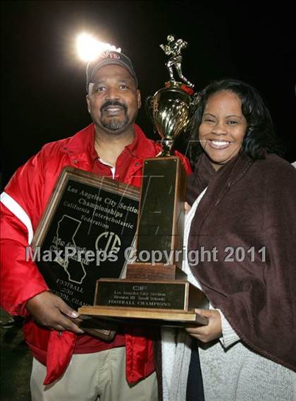 Thumbnail 1 in View Park vs. Animo South Los Angeles (CIF LACS D3 FINAL) photogallery.
