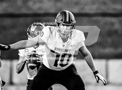 Thumbnail 1 in Vandegrift @ Vista Ridge photogallery.