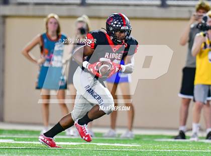 Thumbnail 3 in Vandegrift @ Vista Ridge photogallery.