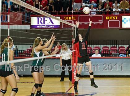 Thumbnail 2 in Northeastern vs. Newton-Conover (NCHSAA 2A Final) photogallery.