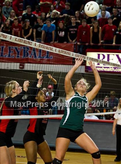 Thumbnail 1 in Northeastern vs. Newton-Conover (NCHSAA 2A Final) photogallery.