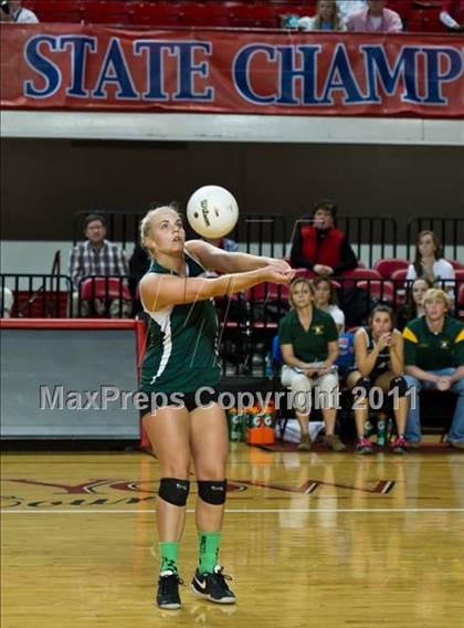 Thumbnail 1 in Northeastern vs. Newton-Conover (NCHSAA 2A Final) photogallery.