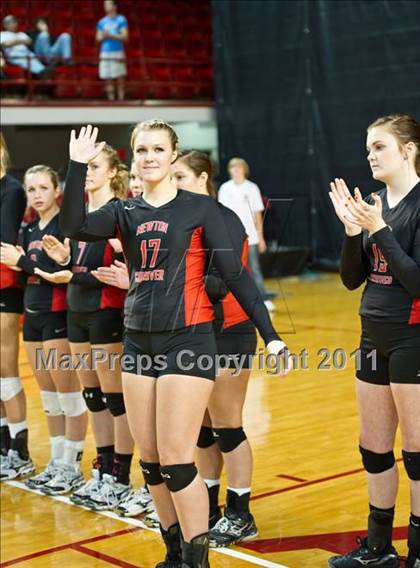 Thumbnail 3 in Northeastern vs. Newton-Conover (NCHSAA 2A Final) photogallery.