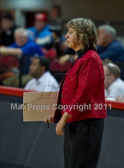 Thumbnail 3 in Northeastern vs. Newton-Conover (NCHSAA 2A Final) photogallery.