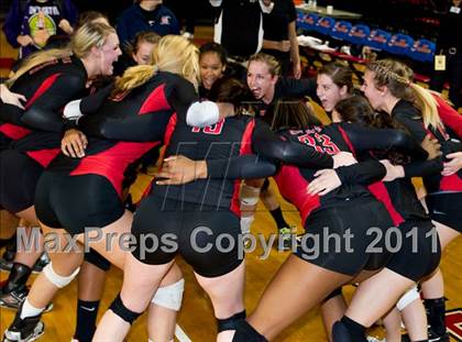 Thumbnail 2 in Northeastern vs. Newton-Conover (NCHSAA 2A Final) photogallery.