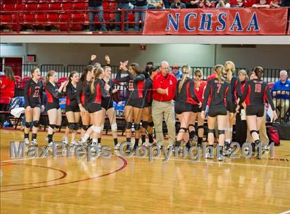 Thumbnail 2 in Northeastern vs. Newton-Conover (NCHSAA 2A Final) photogallery.