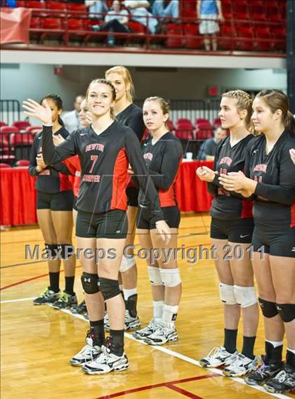 Thumbnail 3 in Northeastern vs. Newton-Conover (NCHSAA 2A Final) photogallery.