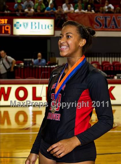 Thumbnail 2 in Northeastern vs. Newton-Conover (NCHSAA 2A Final) photogallery.