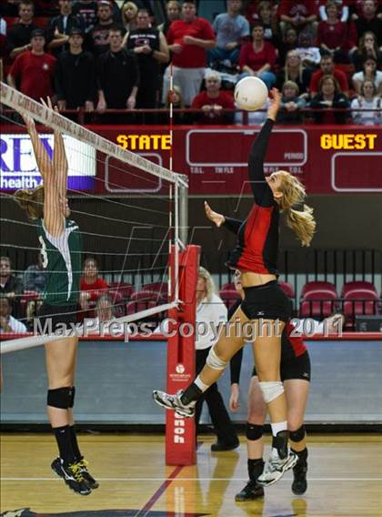 Thumbnail 3 in Northeastern vs. Newton-Conover (NCHSAA 2A Final) photogallery.