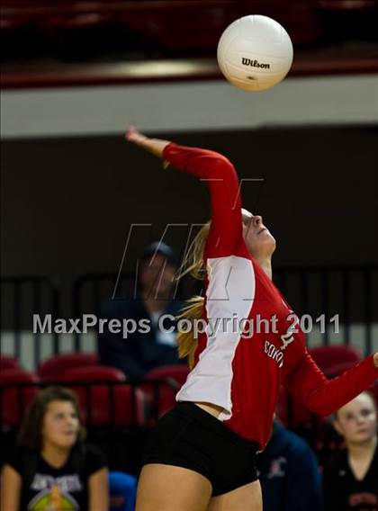 Thumbnail 1 in Northeastern vs. Newton-Conover (NCHSAA 2A Final) photogallery.