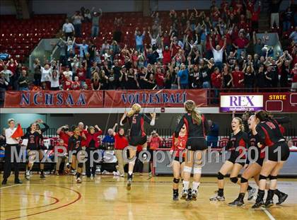 Thumbnail 3 in Northeastern vs. Newton-Conover (NCHSAA 2A Final) photogallery.