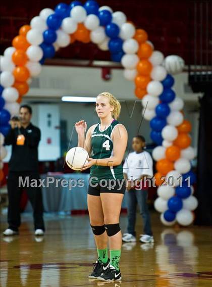 Thumbnail 2 in Northeastern vs. Newton-Conover (NCHSAA 2A Final) photogallery.