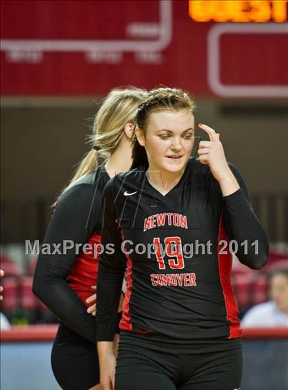 Thumbnail 3 in Northeastern vs. Newton-Conover (NCHSAA 2A Final) photogallery.