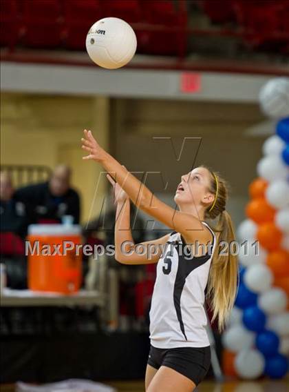 Thumbnail 1 in Northeastern vs. Newton-Conover (NCHSAA 2A Final) photogallery.