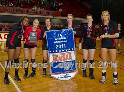 Thumbnail 1 in Northeastern vs. Newton-Conover (NCHSAA 2A Final) photogallery.