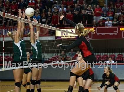 Thumbnail 2 in Northeastern vs. Newton-Conover (NCHSAA 2A Final) photogallery.