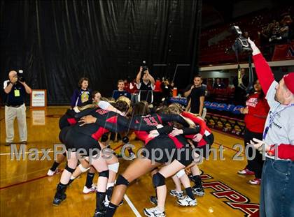 Thumbnail 1 in Northeastern vs. Newton-Conover (NCHSAA 2A Final) photogallery.