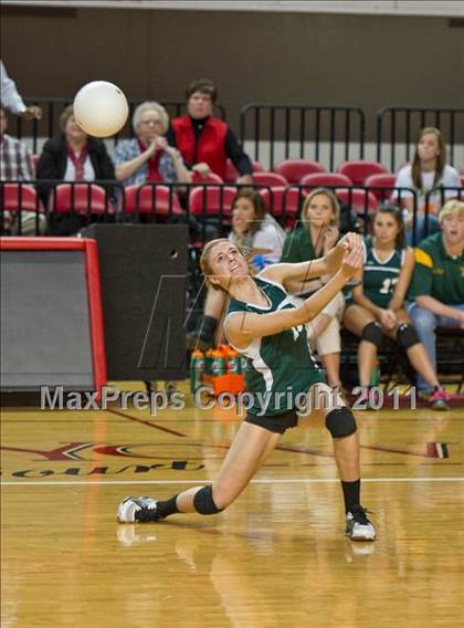 Thumbnail 3 in Northeastern vs. Newton-Conover (NCHSAA 2A Final) photogallery.