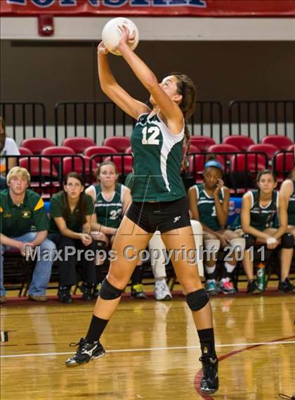 Thumbnail 1 in Northeastern vs. Newton-Conover (NCHSAA 2A Final) photogallery.