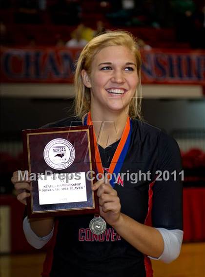 Thumbnail 3 in Northeastern vs. Newton-Conover (NCHSAA 2A Final) photogallery.