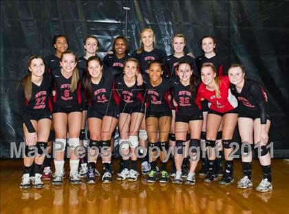 Thumbnail 1 in Northeastern vs. Newton-Conover (NCHSAA 2A Final) photogallery.