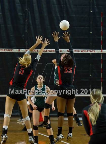 Thumbnail 1 in Northeastern vs. Newton-Conover (NCHSAA 2A Final) photogallery.