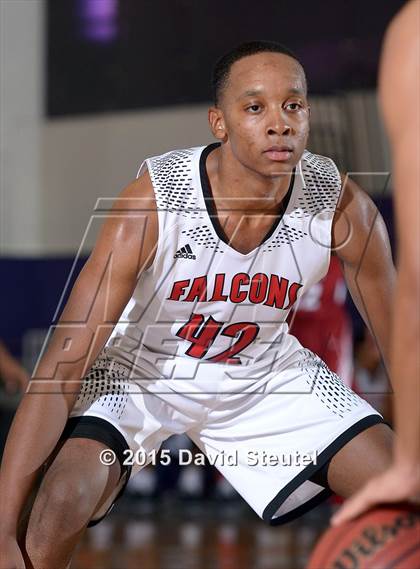 Thumbnail 3 in McClatchy vs. Fairfield (St. Hope Elite Classic) photogallery.