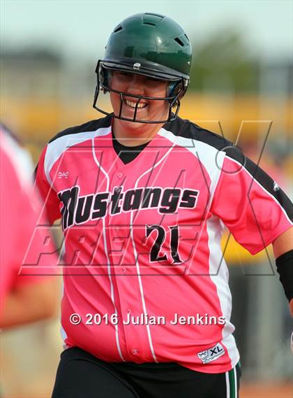 Thumbnail 2 in Eagle vs. Boise photogallery.