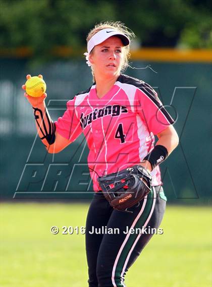 Thumbnail 2 in Eagle vs. Boise photogallery.