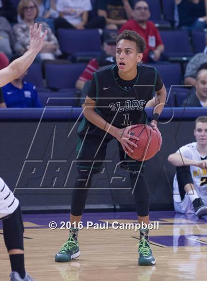 Thumbnail 1 in Sunnyslope vs Gilbert (AIA D1 Semifinal) photogallery.