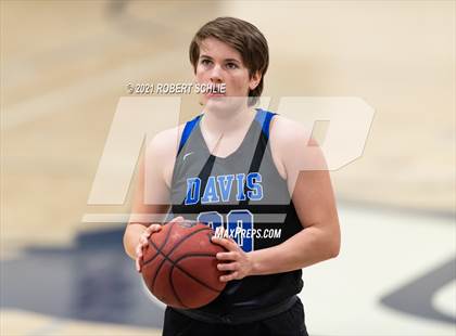 Thumbnail 2 in Davis vs Laguna Creek (Trojan Toss-Up) photogallery.