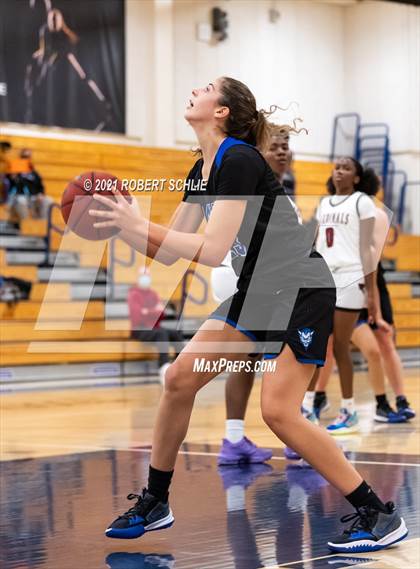 Thumbnail 3 in Davis vs Laguna Creek (Trojan Toss-Up) photogallery.