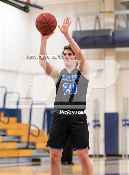 Thumbnail 2 in Davis vs Laguna Creek (Trojan Toss-Up) photogallery.