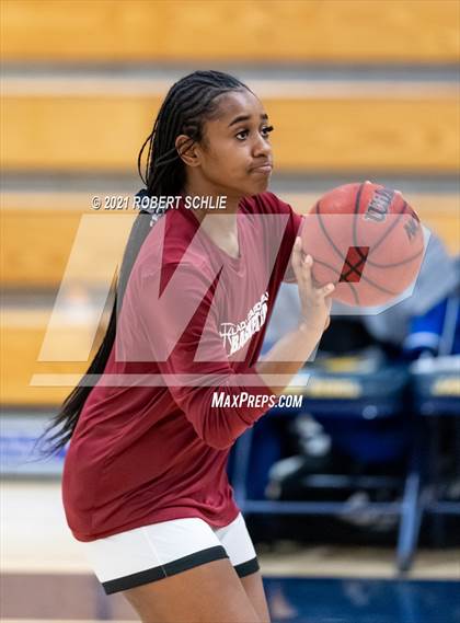 Thumbnail 2 in Davis vs Laguna Creek (Trojan Toss-Up) photogallery.