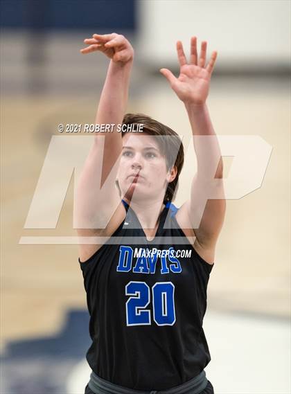 Thumbnail 1 in Davis vs Laguna Creek (Trojan Toss-Up) photogallery.