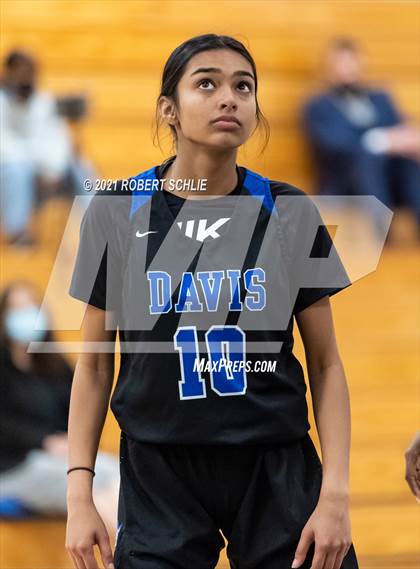 Thumbnail 1 in Davis vs Laguna Creek (Trojan Toss-Up) photogallery.