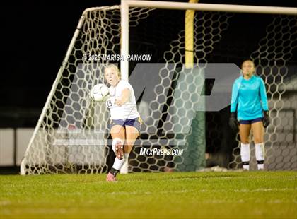 Thumbnail 3 in Bishop Ludden vs Altmar-Parish-Williamstown photogallery.
