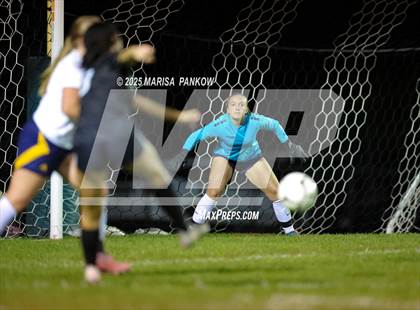 Thumbnail 2 in Bishop Ludden vs Altmar-Parish-Williamstown photogallery.