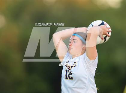 Thumbnail 2 in Bishop Ludden vs Altmar-Parish-Williamstown photogallery.