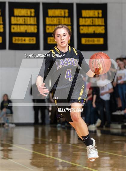Thumbnail 1 in Willows vs. Lassen (NSCIF D4 Final) photogallery.