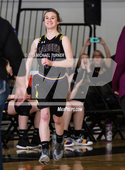 Thumbnail 2 in Willows vs. Lassen (NSCIF D4 Final) photogallery.