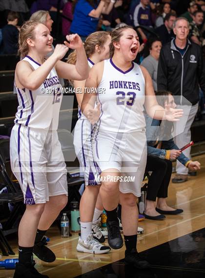 Thumbnail 2 in Willows vs. Lassen (NSCIF D4 Final) photogallery.