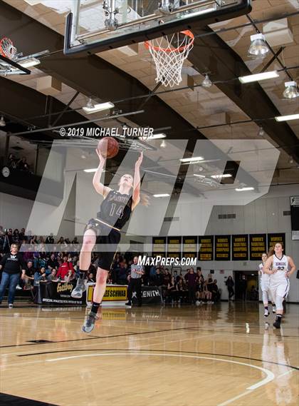 Thumbnail 3 in Willows vs. Lassen (NSCIF D4 Final) photogallery.