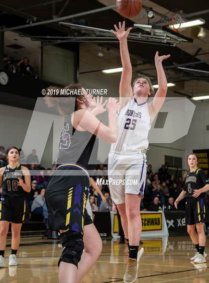 Thumbnail 2 in Willows vs. Lassen (NSCIF D4 Final) photogallery.
