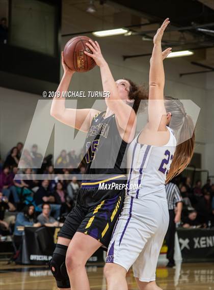 Thumbnail 2 in Willows vs. Lassen (NSCIF D4 Final) photogallery.