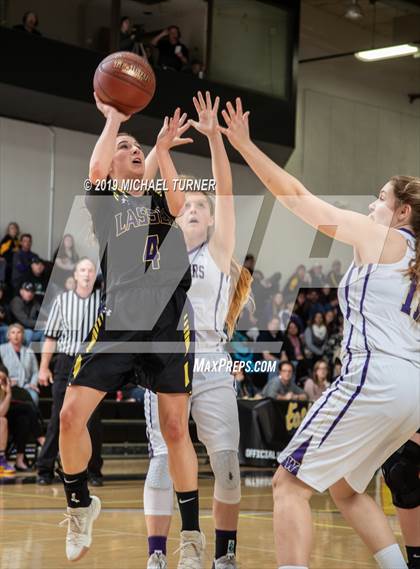 Thumbnail 2 in Willows vs. Lassen (NSCIF D4 Final) photogallery.