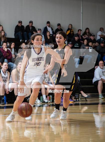 Thumbnail 1 in Willows vs. Lassen (NSCIF D4 Final) photogallery.