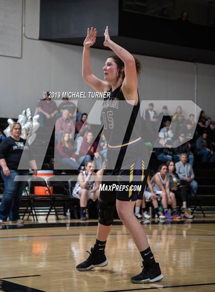 Thumbnail 2 in Willows vs. Lassen (NSCIF D4 Final) photogallery.